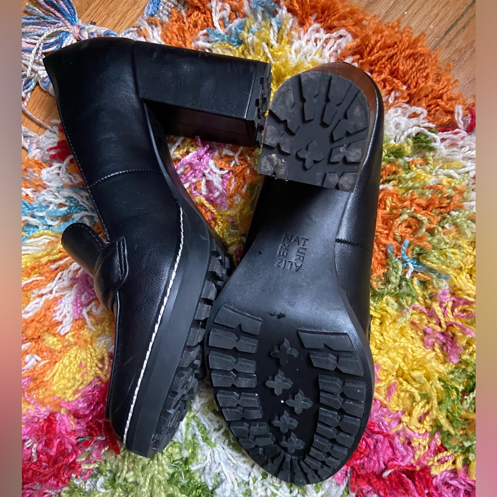 CHUNKY HIGH HEEL LOAFERS. BLACK LEATHER 2 INCH HEELED LOAFERS. COMFY HEELS.